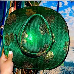 Green and Gold ! BEAUTIFUL cowboy Hat! If you Love green, this the hat for you!